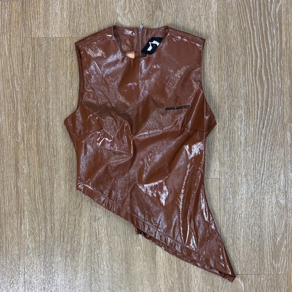So Real GSUWOO Brown Patent Faux Leather Asymmetrical Tank Top size Small - Picture 2 of 10